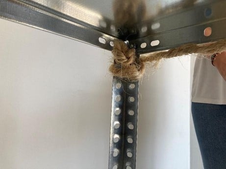 Kreatívne riešenia s kovovými regálmi 