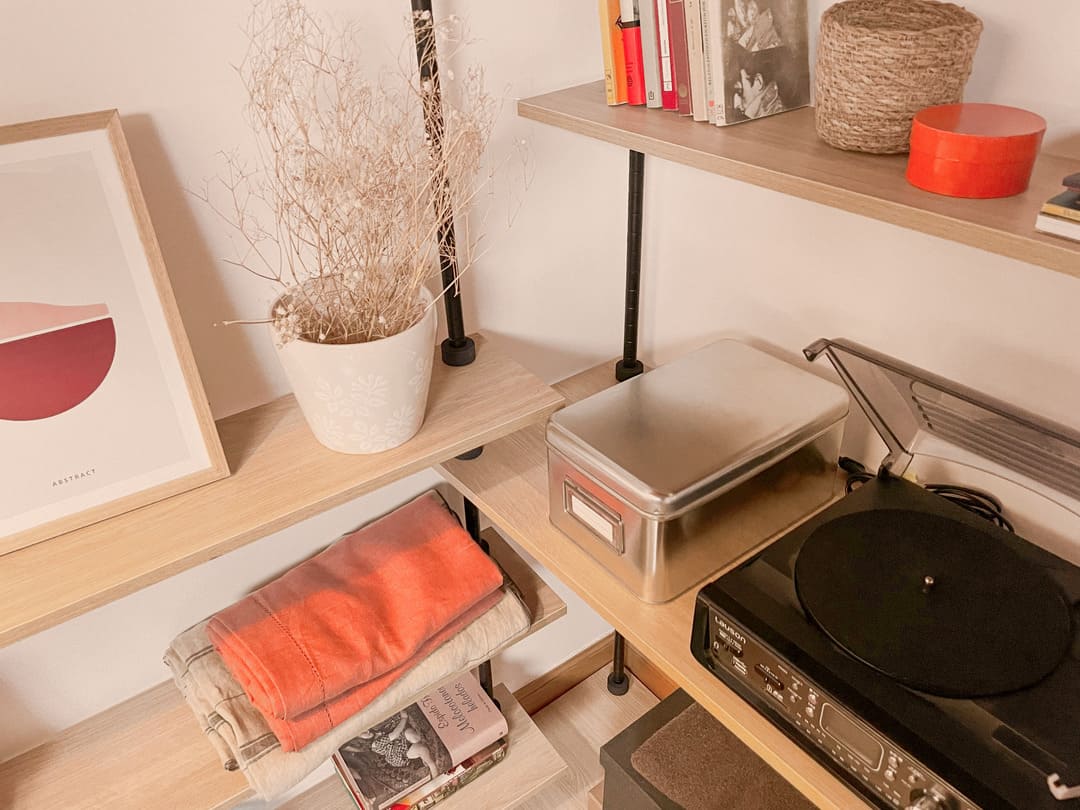 Dekorat&iacute;vne reg&aacute;ly DECO