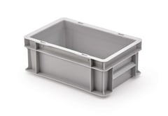 Balenie plastových euro prepraviek UNISTA s uzavretými úchytmi